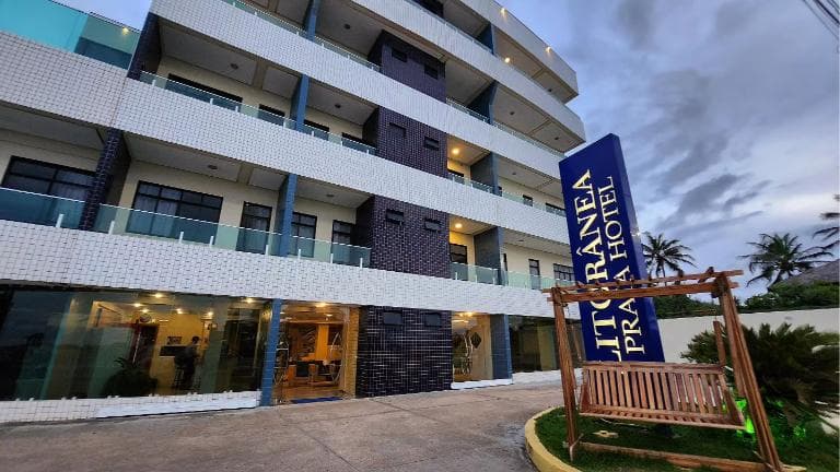 Fachada do LITORÂNEA PRAIA HOTEL
